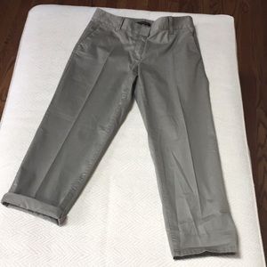 Ann Taylor cropped/Capri khaki green pants size 4
